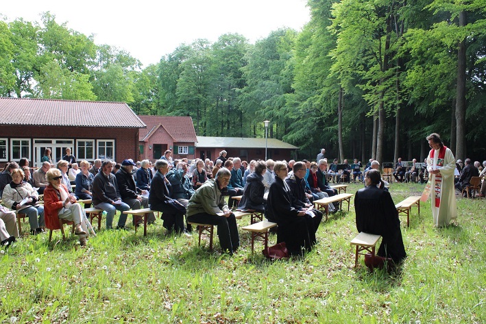 Jeder ist herzlich eingeladen, am Himmelfahrtstag zum Regional-Gottesdienst in Brackel (Foto: LKG Brackel)