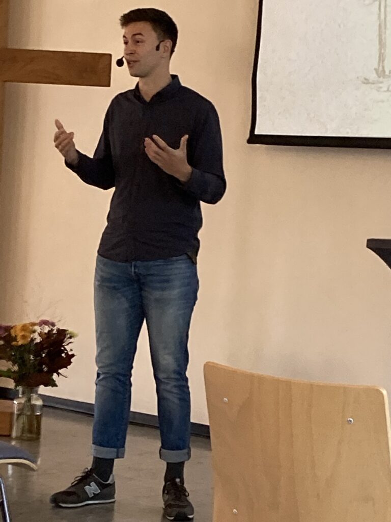 EC-Jugendreferent Lukas Güth hält am Heiligabend um 17:30 Uhr die Weihnachtspredigt im Brackeler Gemeinschaftshaus.